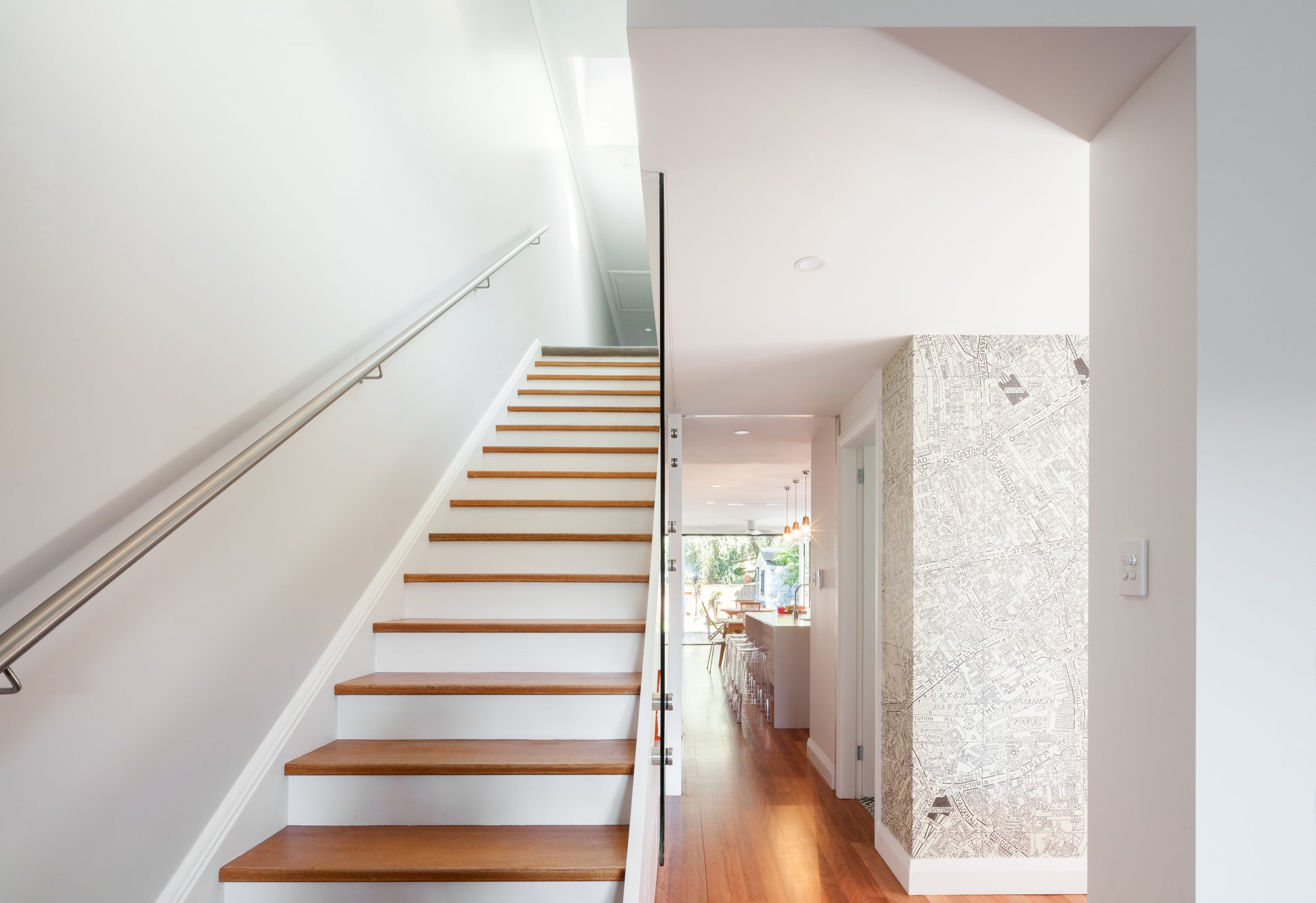 Shelf House Bijl 04