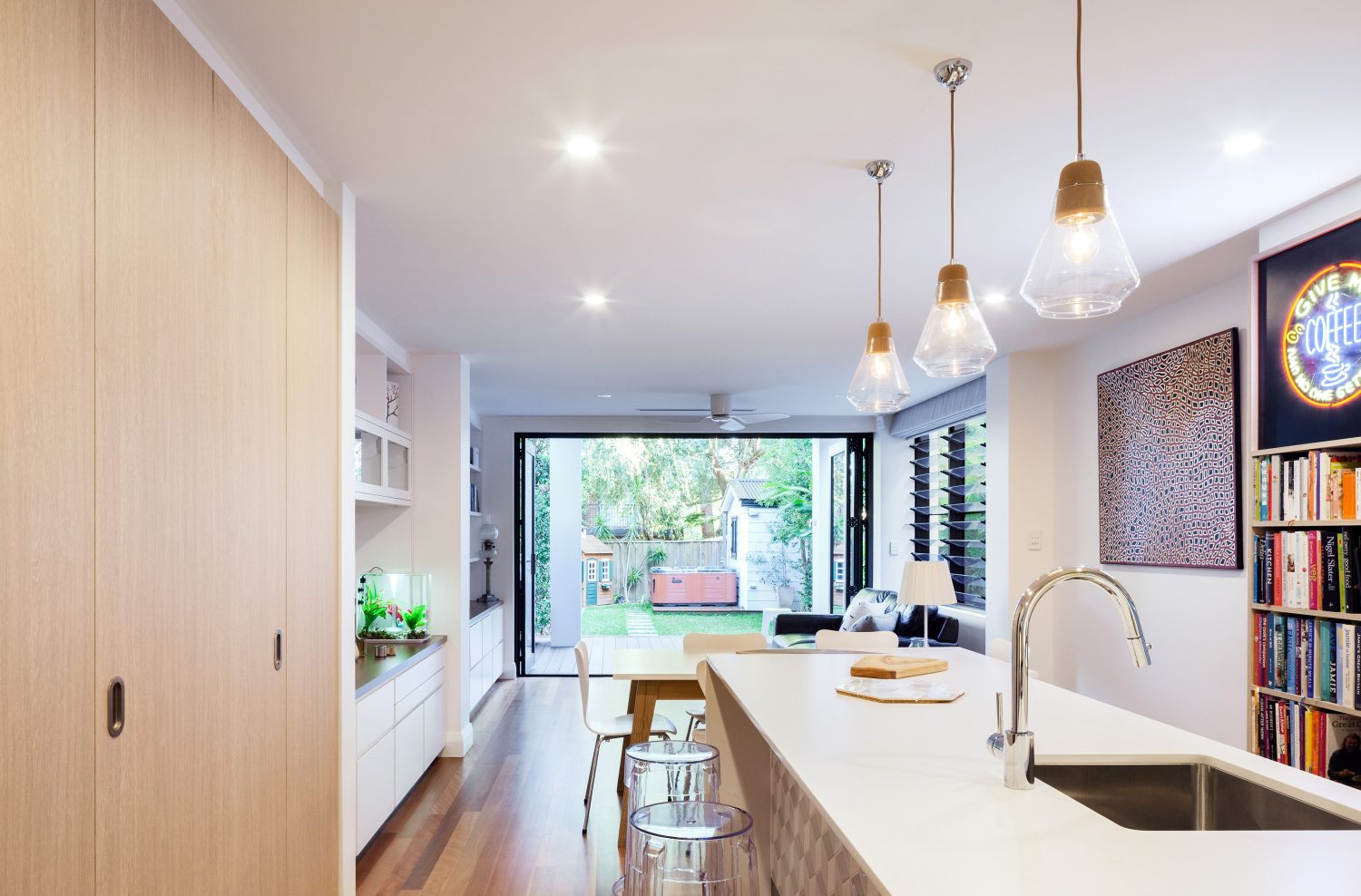 Shelf House Bijl 05