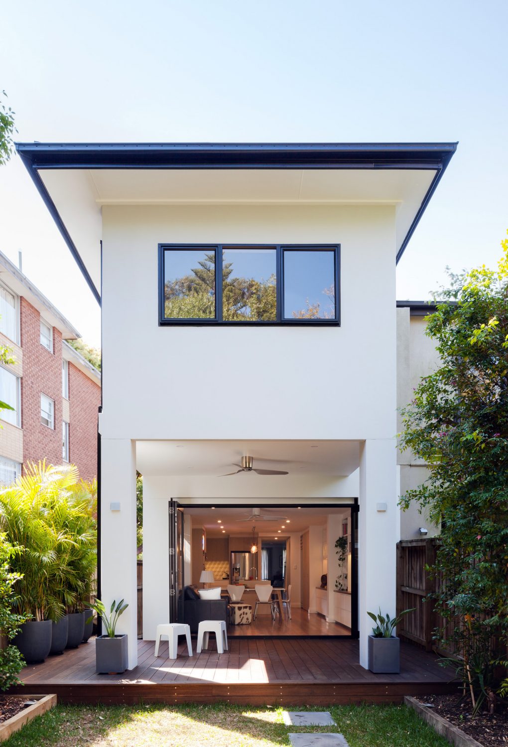 Shelf House Bijl 07