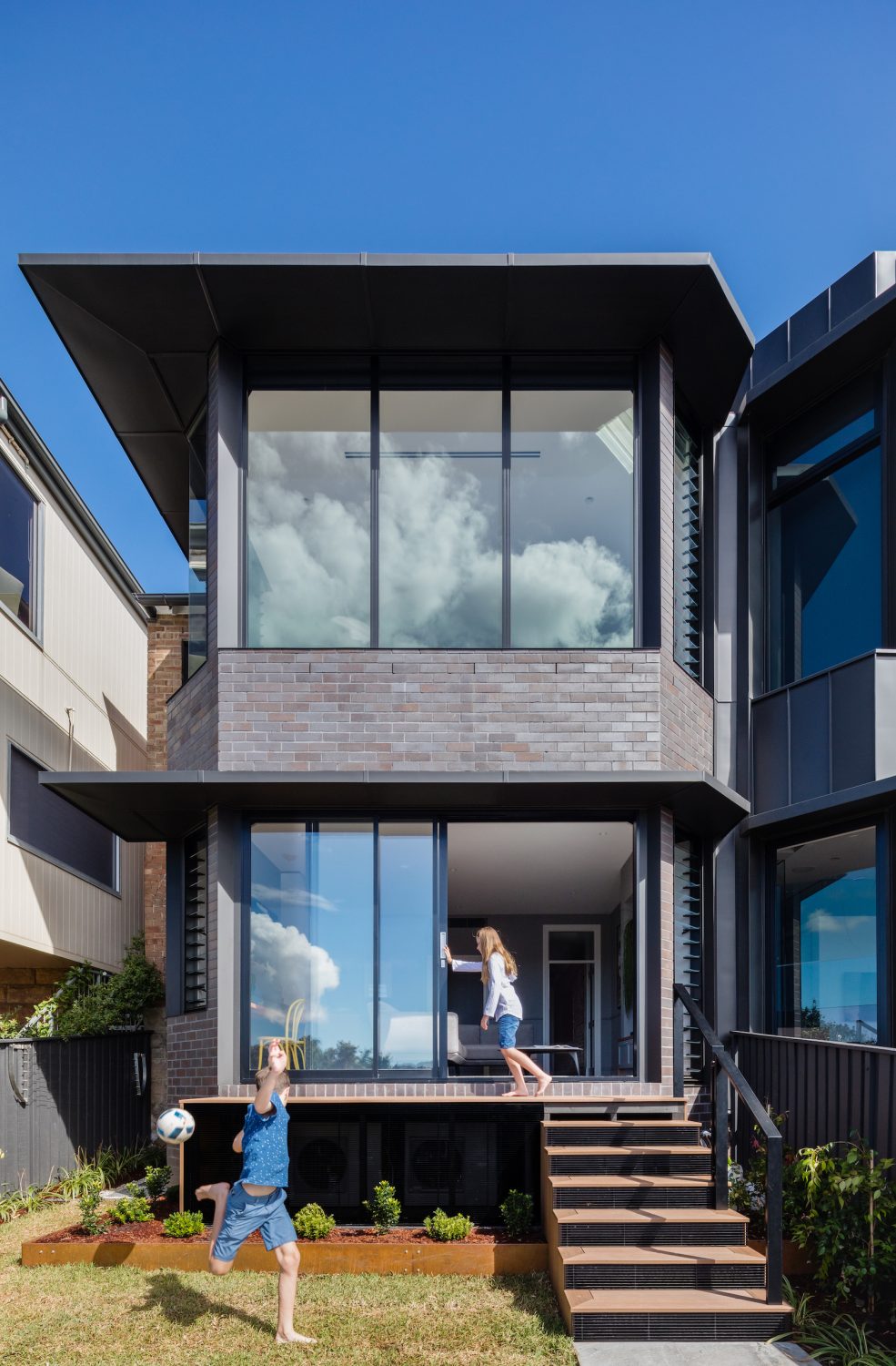 Black Brick Sydney Bijl Architecture