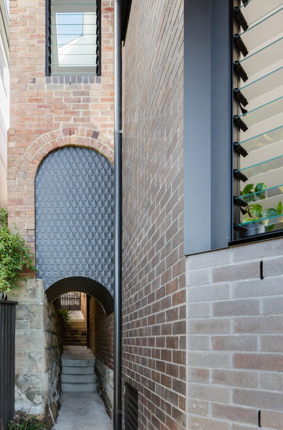 Side Detail